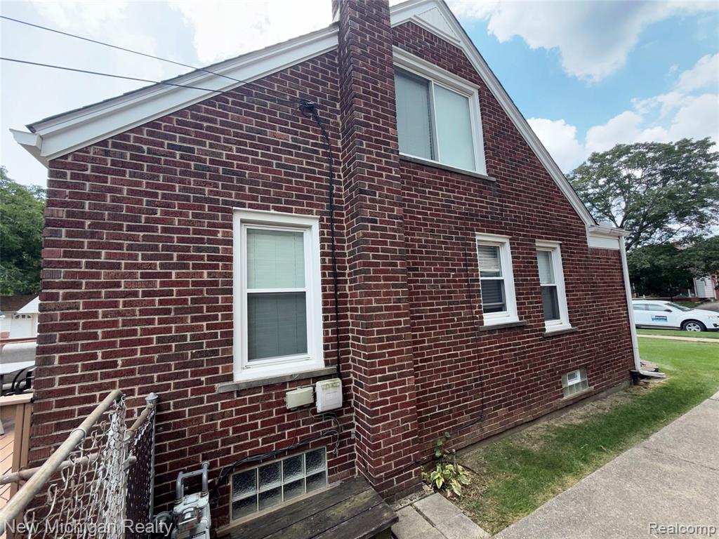8983 Quandt Avenue, Allen Park, MI 48101 — Photo 4