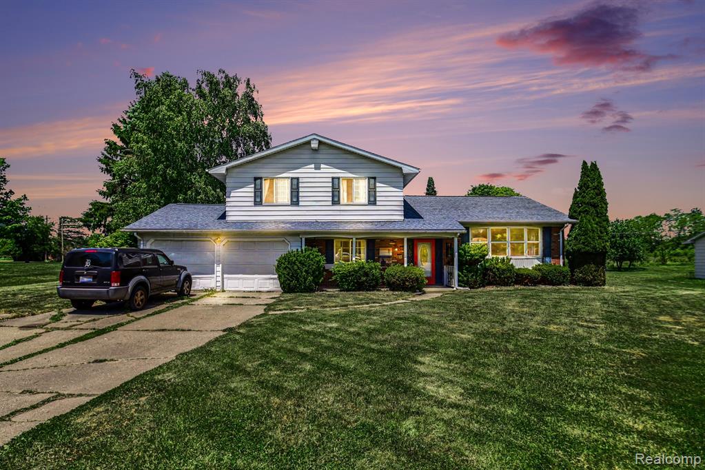 6156 Trenton Drive, Flint, MI 48532