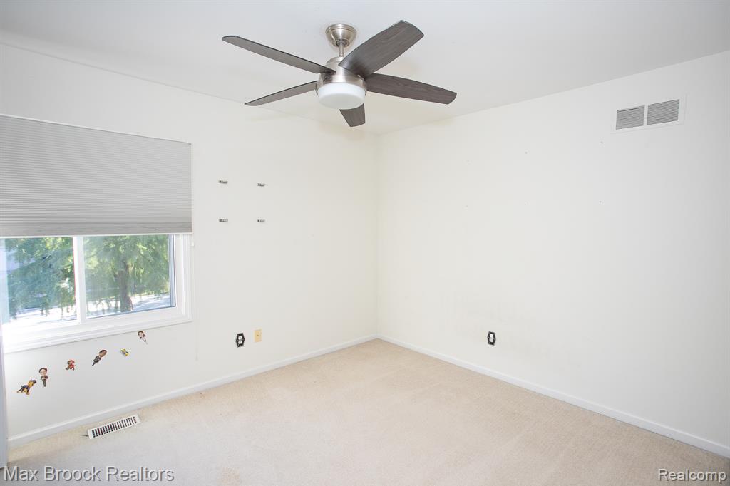 6817 Woodcrest Drive, Troy, MI 48098 — Photo 47