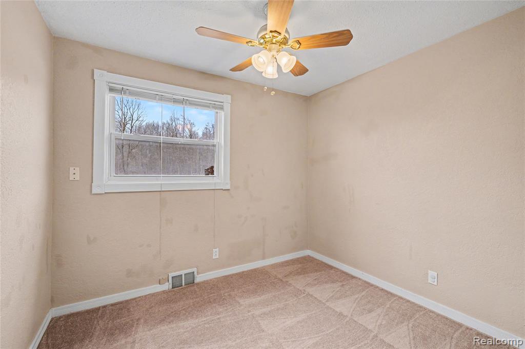 7296 Morrish Road, Swartz Creek, MI 48473 — Photo 10
