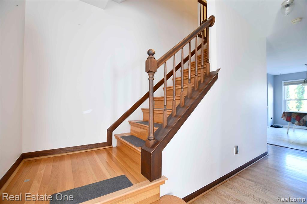 685 ESSEX Drive, Rochester Hills, MI 48307 — Photo 31