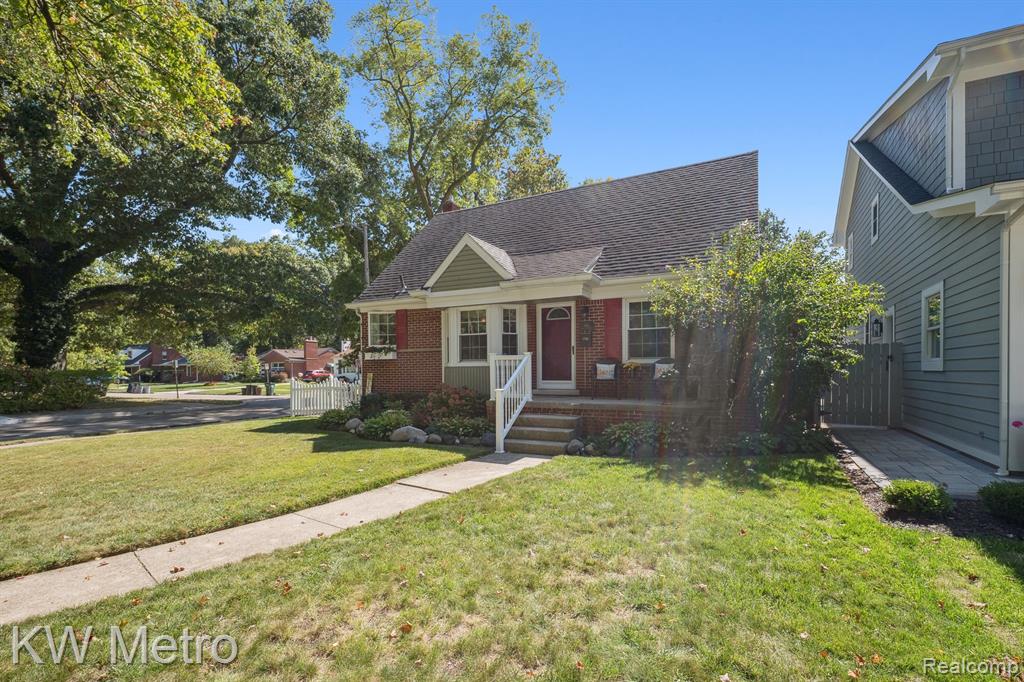 903 Hickory Avenue, Royal Oak, MI 48073 — Photo 3