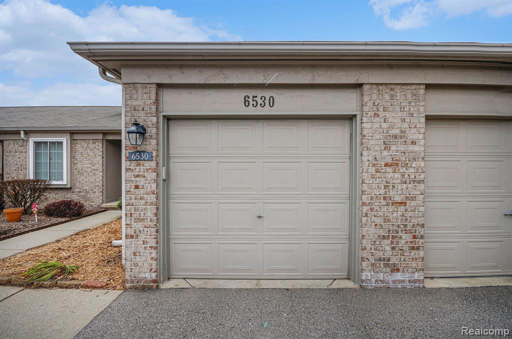 6530 DEERHURST Drive, Westland, MI — Photo 3