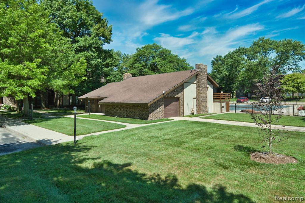 25279 Greenbrooke Drive, Southfield, MI 48033 — Photo 20
