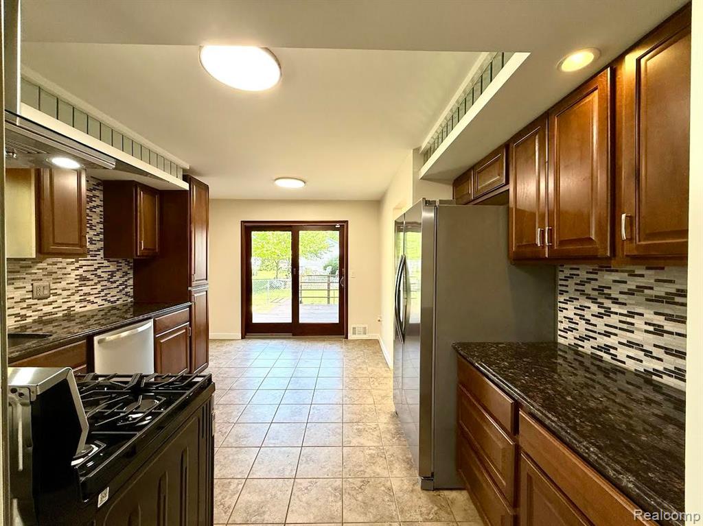 6505 POCAHONTAS Street, Westland, MI — Photo 17