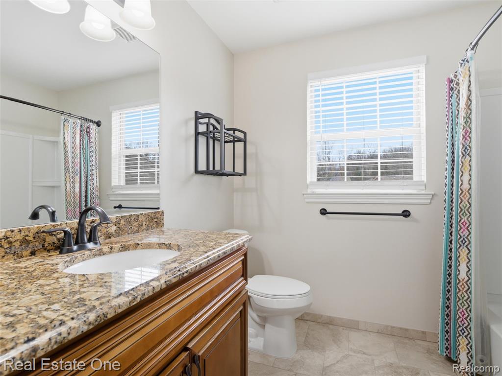 9572 Kingsway Circle, Clarkston, MI 48348 — Photo 29