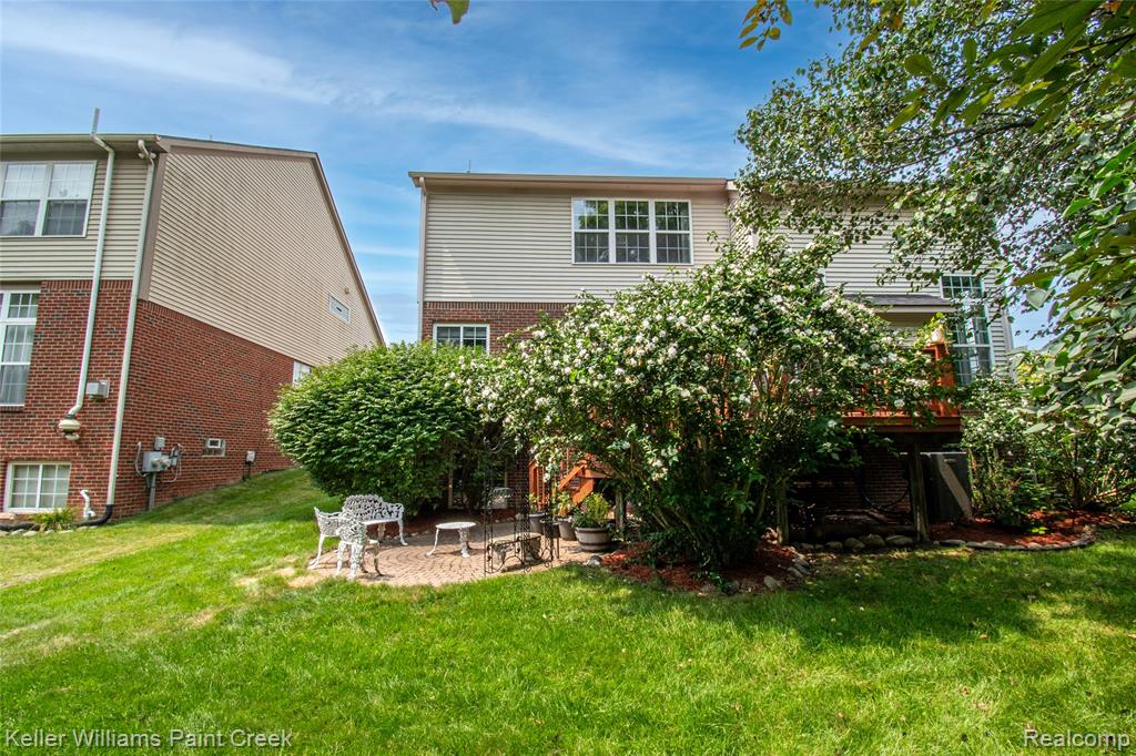 16550 Mulberry Way, Northville, MI 48168 — Photo 40