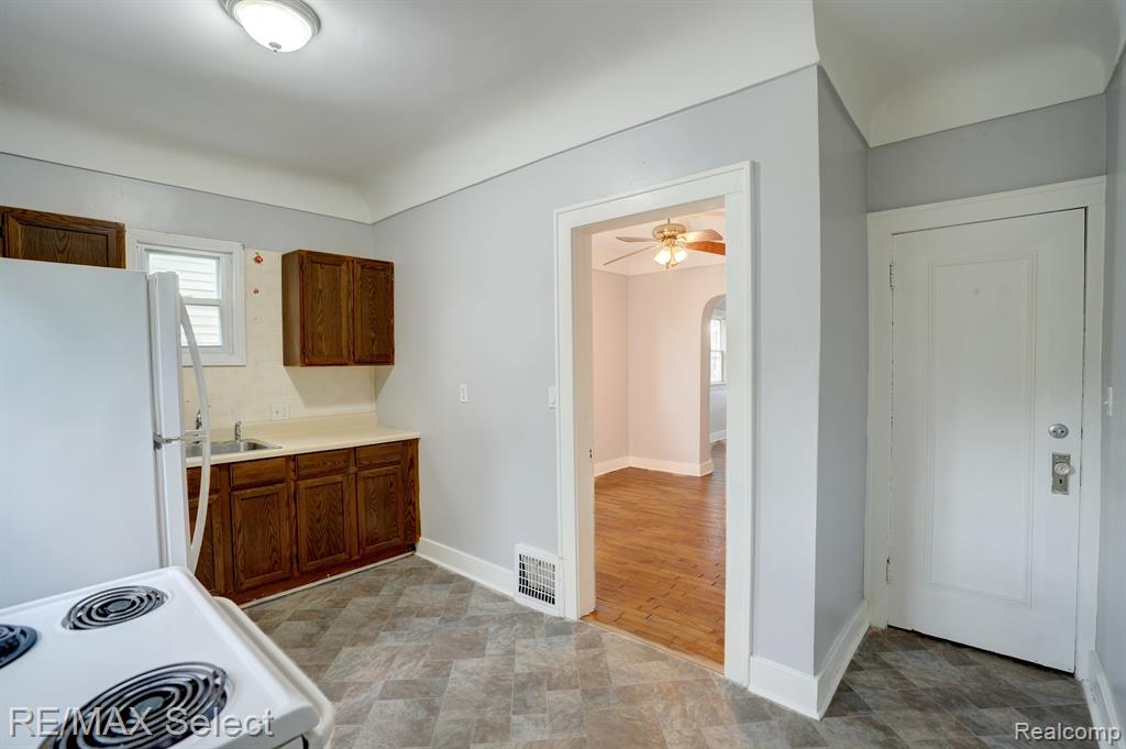 715 North Street, Mount Morris, MI 48458 — Photo 10
