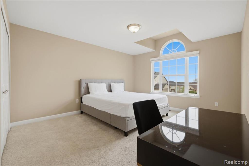 1114 Wales Drive, Lake Orion, MI — Photo 28