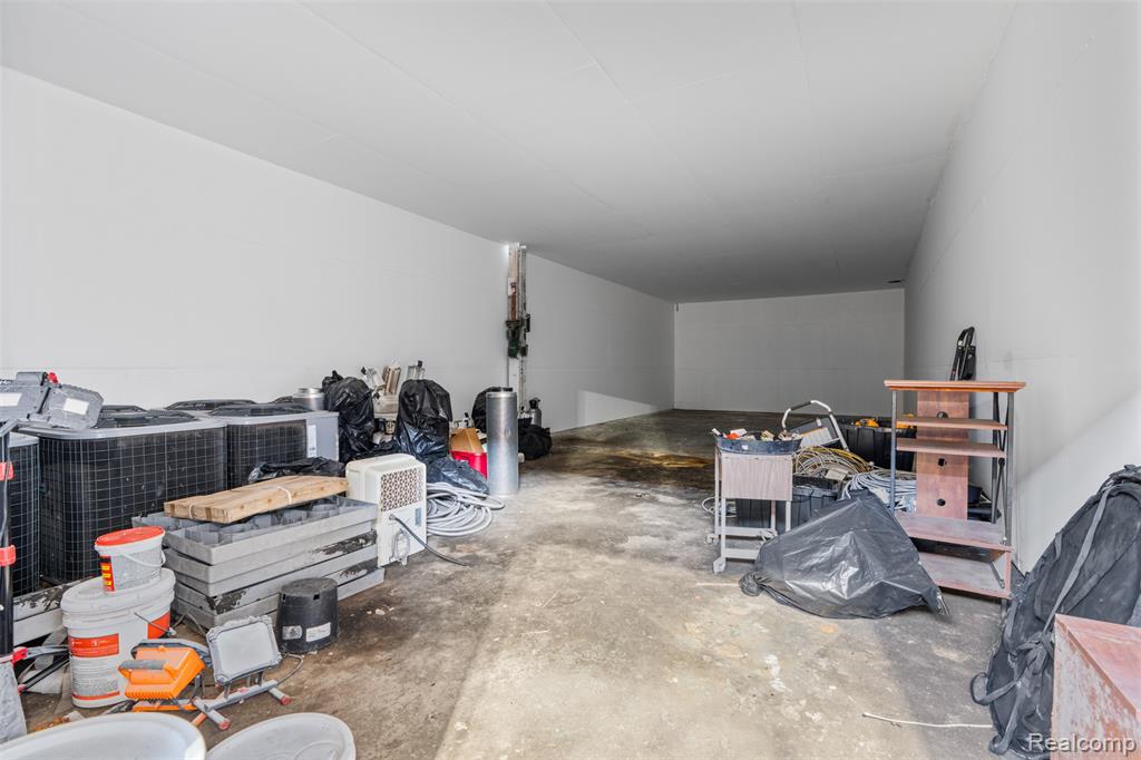 10371 NORTHLAWN Street, Detroit, MI 48204 — Photo 17