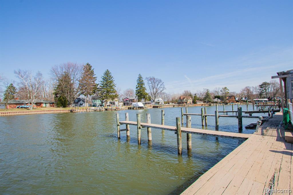 39964 SHORELINE Drive, Harrison Township, MI — Photo 25