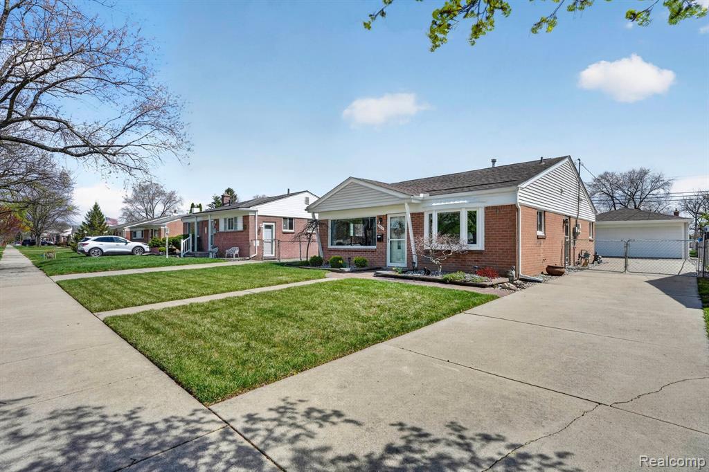 15675 Mulberry Street, Southgate, MI 48195 — Photo 2