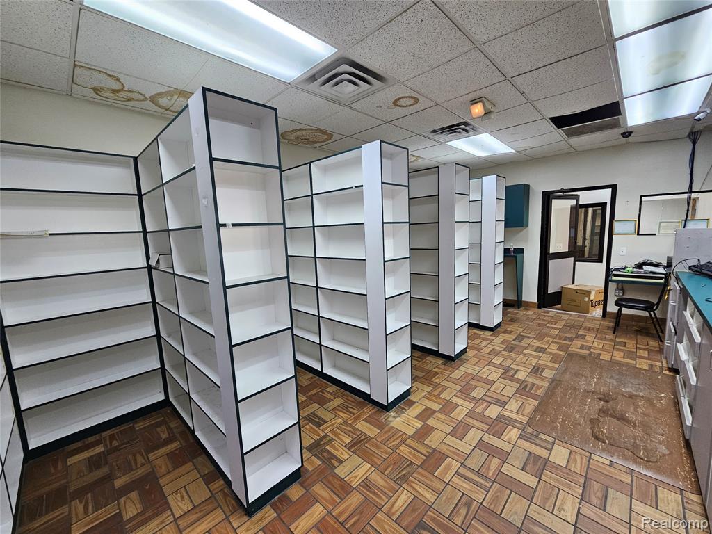 20500 GREENFIELD Road, Detroit, MI 48235 — Photo 15