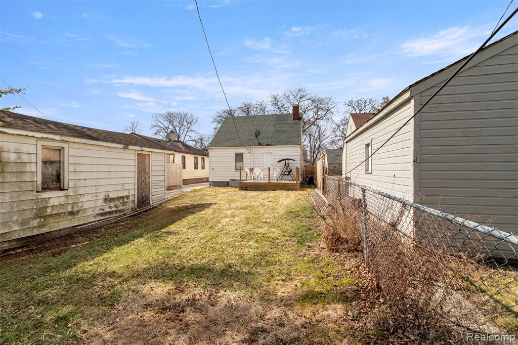 7634 Warwick Street, Detroit, MI 48228 — Photo 35