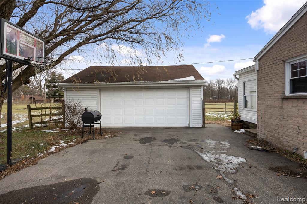 7768 Jackman Road, Temperance, MI 48182 — Photo 27