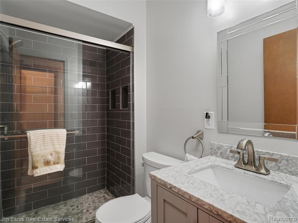 40252 Aynesley Street, Clinton Twp, MI 48038 — Photo 25