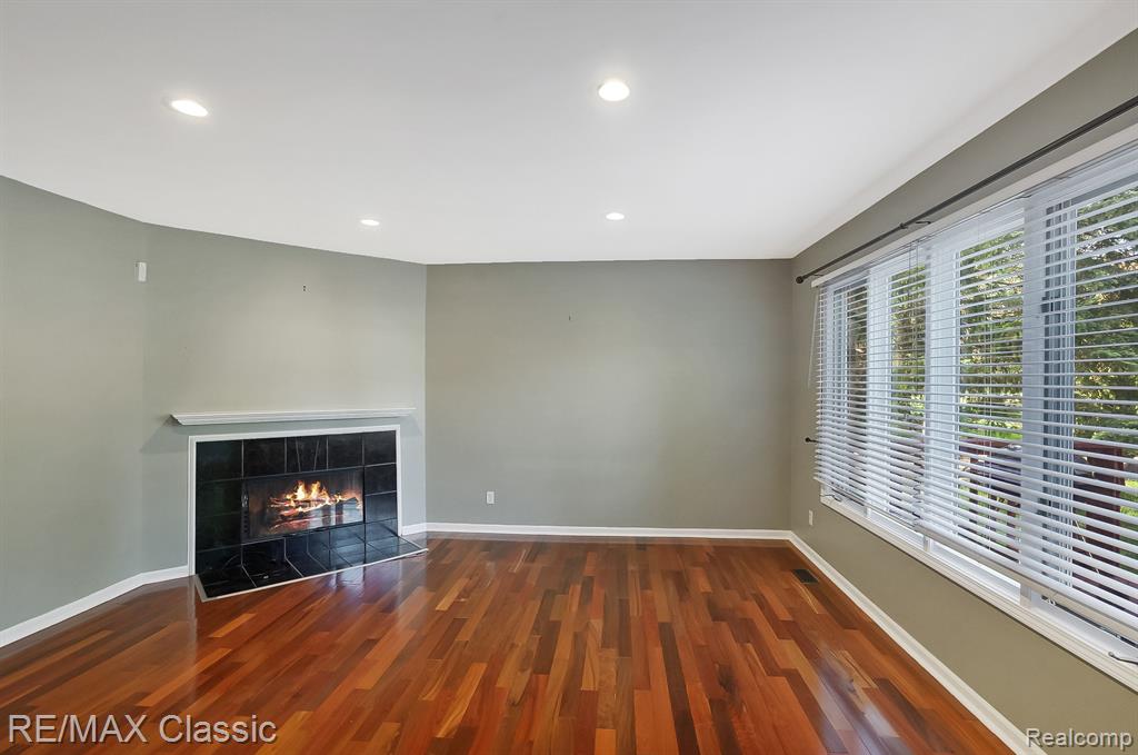 54446 ROYAL TROON Drive, South Lyon, MI 48178 — Photo 10