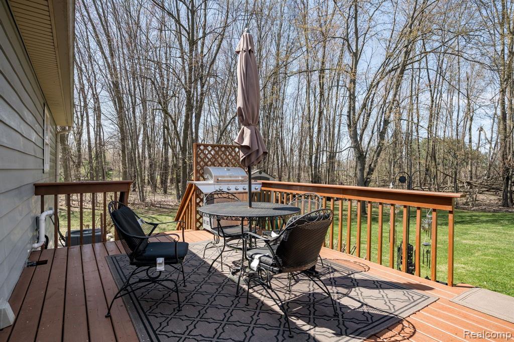 8660 SARGENT Road, Fowlerville, MI 48836 — Photo 39