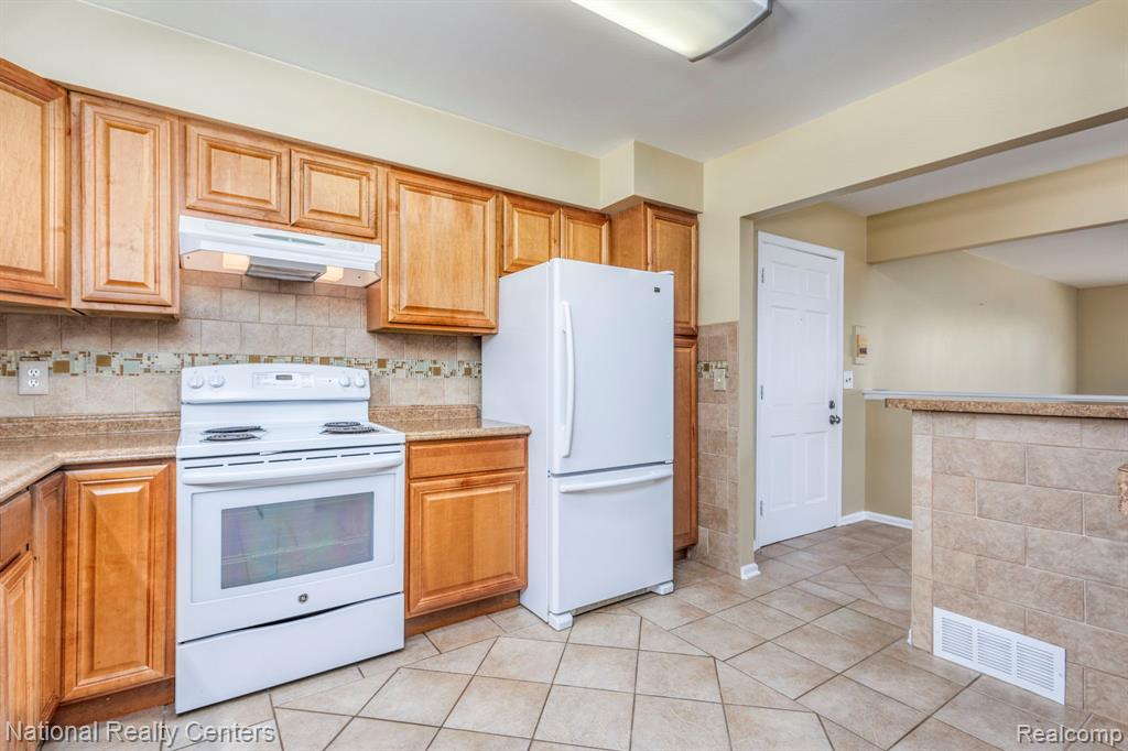 450 BILLINGSGATE, C, Bloomfield Hills, MI 48301 — Photo 11