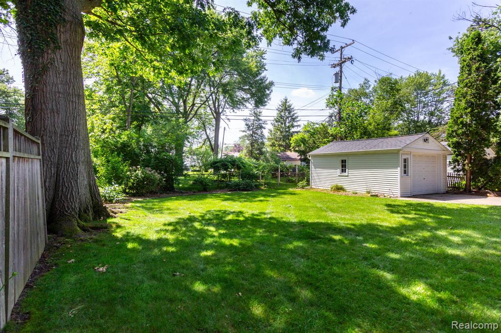4237 Wakefield Road, Berkley, MI 48072 — Photo 34