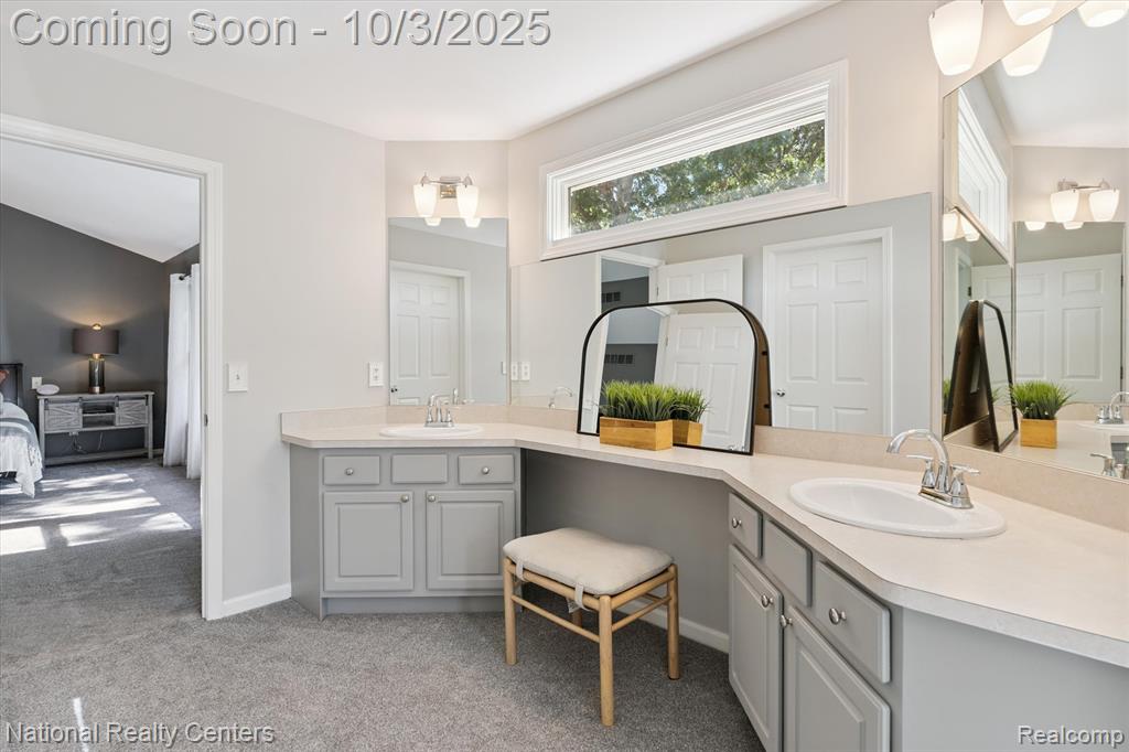 489 Gleneagles, Highland, MI — Photo 33