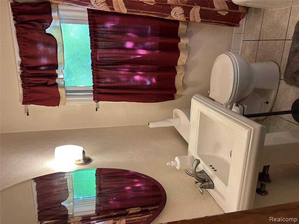 784 Patterson Court, Inkster, MI 48141 — Photo 9