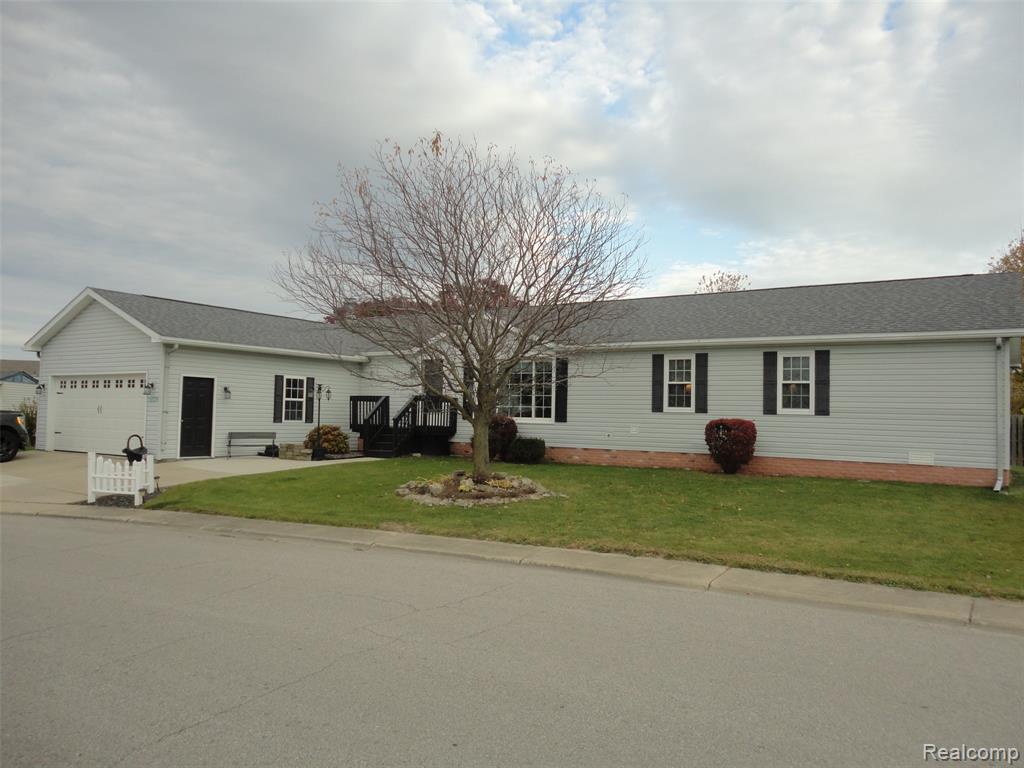 1092 Cameron Circle, Monroe, MI 48161 — Photo 2