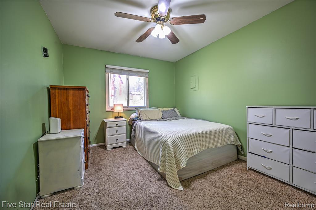 12335 Big Lake Road, Davisburg, MI 48350 — Photo 21