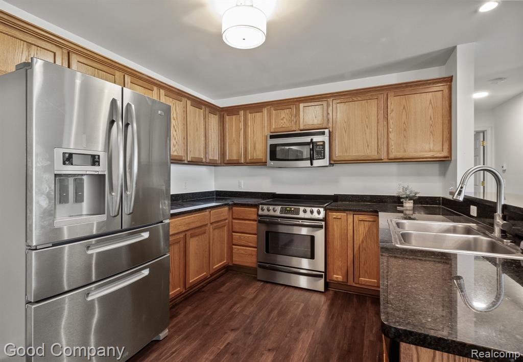 5548 Acorn Lane, Sterling Heights, MI 48314 — Photo 11