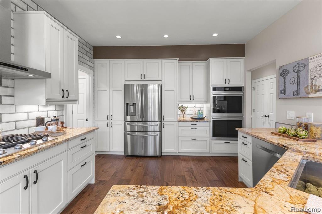 15428 BAY HILL Drive, Northville, MI 48168 — Photo 19