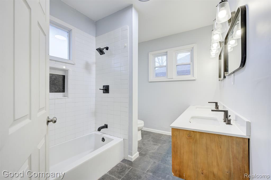 849 CHALMERS Street, Detroit, MI 48215 — Photo 29