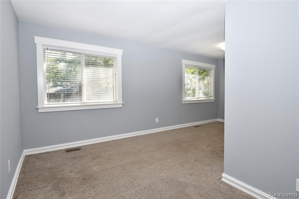 3800 Lakeview Boulevard, Orchard Lake Village, MI 48324 — Photo 23