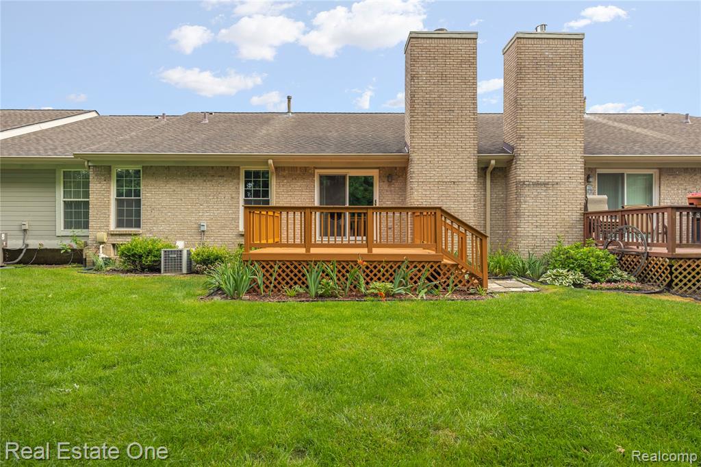 41432 Haggerty Woods Court, Canton, MI 48187 — Photo 32