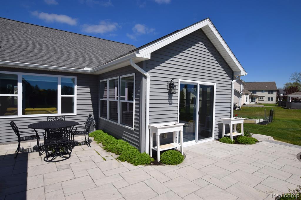 9466 HERITAGE, Goodrich Vlg, MI — Photo 22