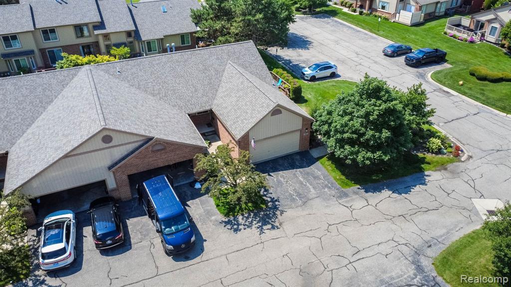 46910 Country Lane, 12, Macomb, MI 48044 — Photo 11