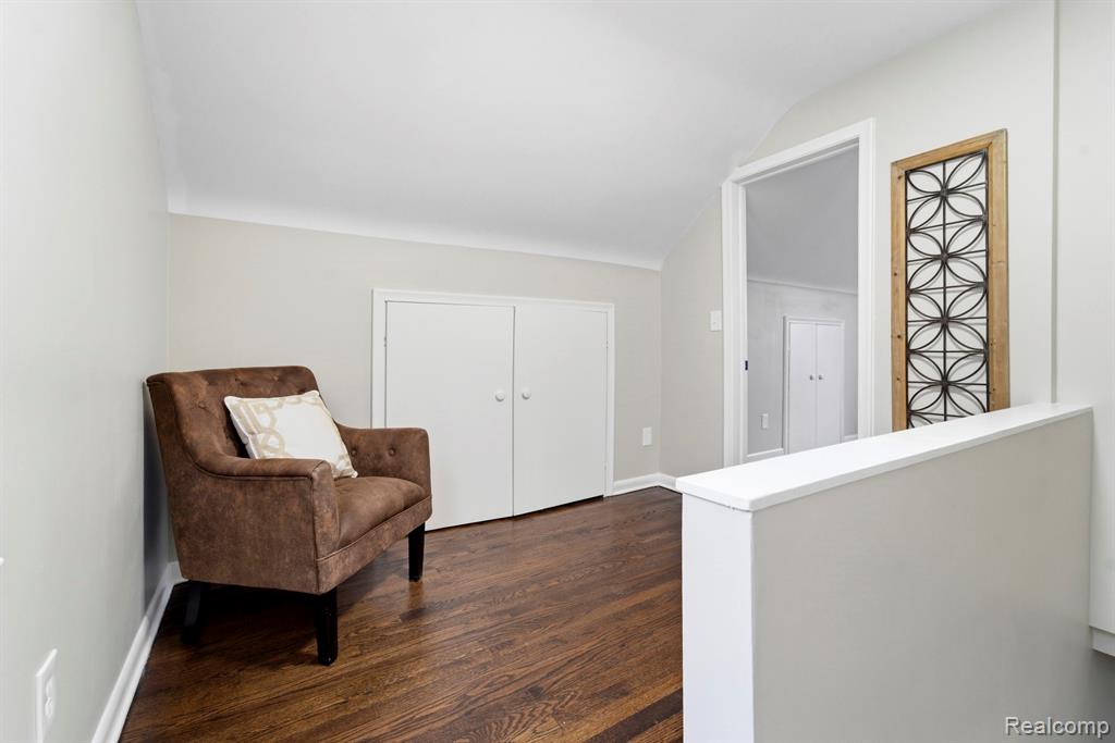 29191 Barton Street, Garden City, MI — Photo 11