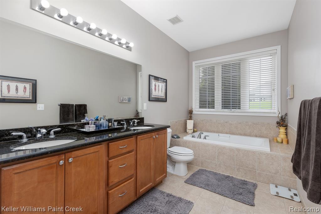 5504 Eagleview Court, Clarkston, MI 48348 — Photo 21