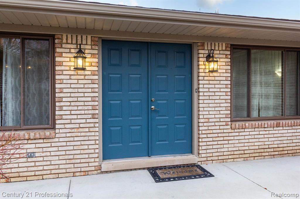 46498 HOUGHTON Drive, Shelby, MI 48315 — Photo 6