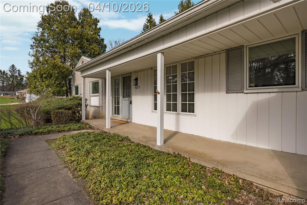 7077 Brookridge Drive, West Bloomfield, MI — Photo 3