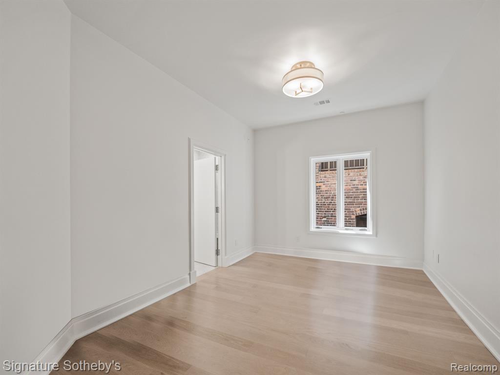 116 N 4 Avenue, Ann Arbor, MI 48104 — Photo 40