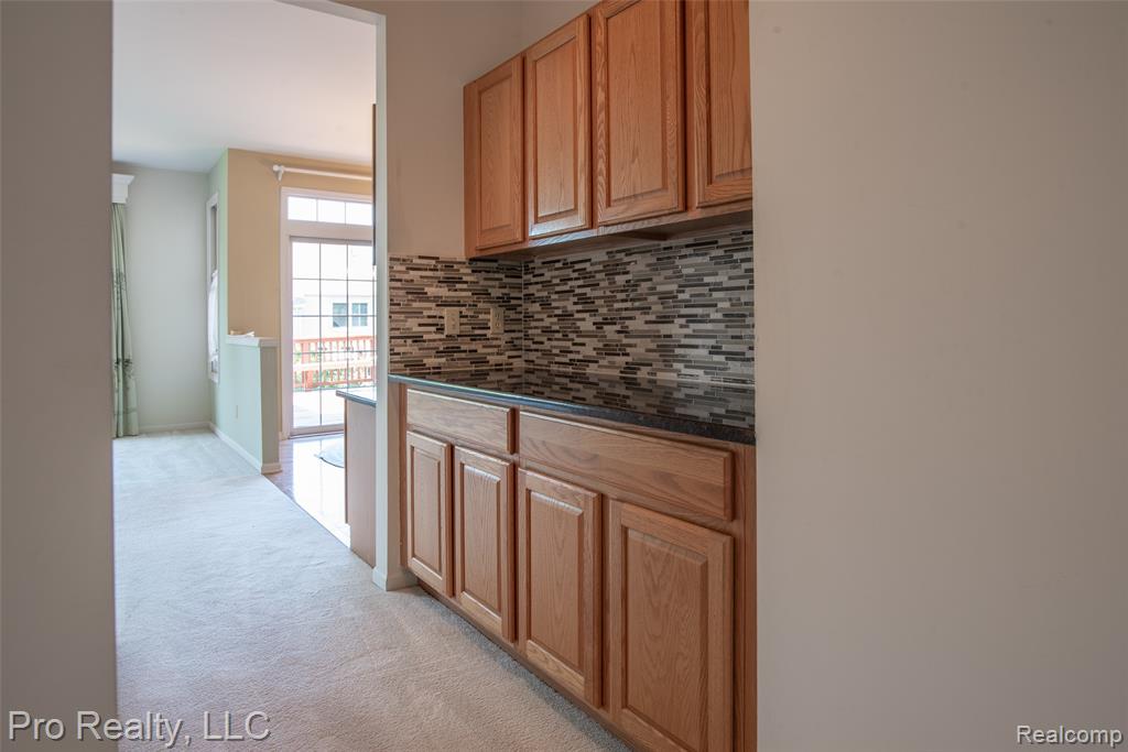 4233 Holly Lane, Rochester, MI 48306 — Photo 8