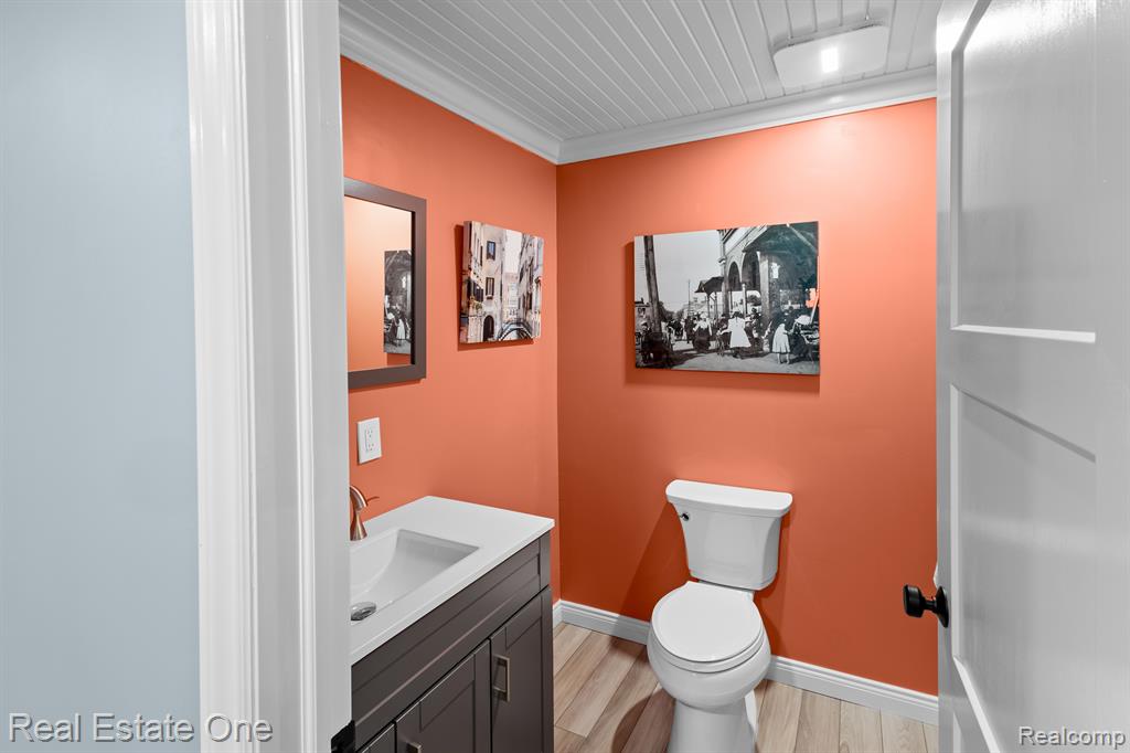 41694 MAGNOLIA Court, Novi, MI 48377 — Photo 24