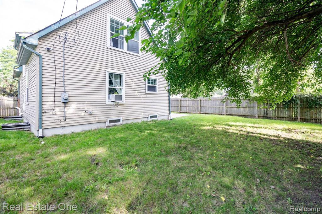 21063 WOODSIDE Avenue, Ferndale, MI 48220 — Photo 27