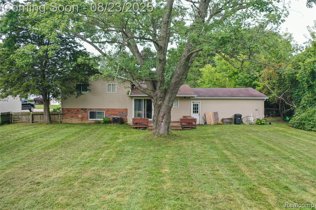 5443 Mancelona Drive, Grand Blanc, MI 48439 — Photo 25