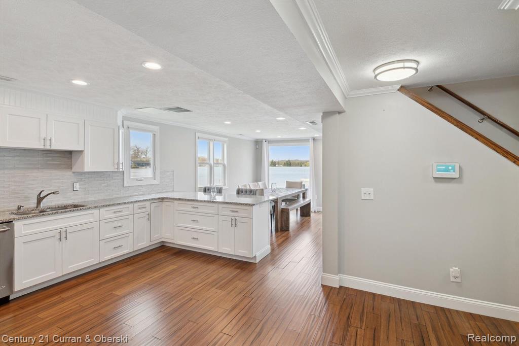 421 EDGEWOOD Drive, Jackson, MI 49201 — Photo 4