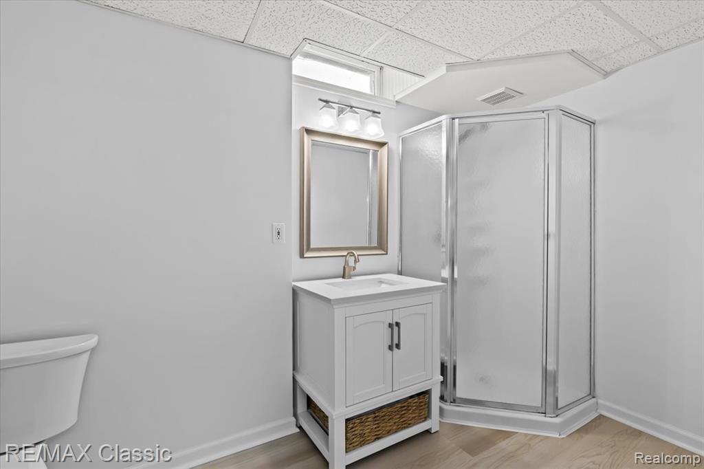 4176 W Pointe Drive, Waterford, MI 48329 — Photo 28