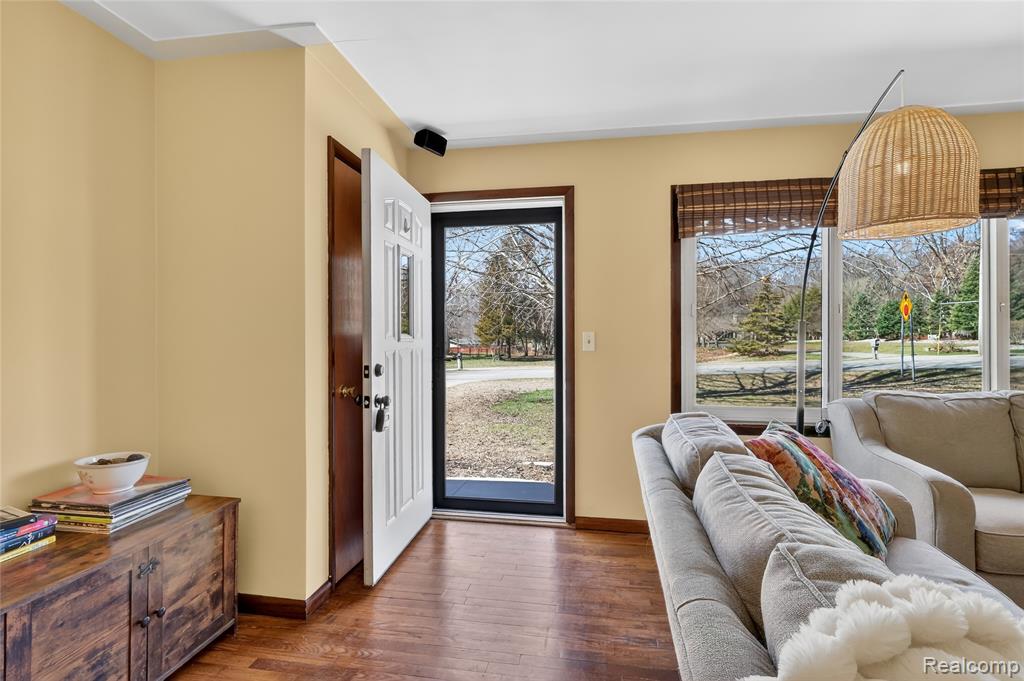 425 N Division Avenue, Holland, MI 49424 — Photo 3