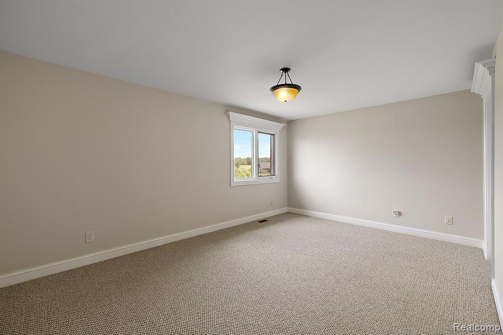 66701 NOTRE DAME Boulevard, Washington, MI 48095 — Photo 65