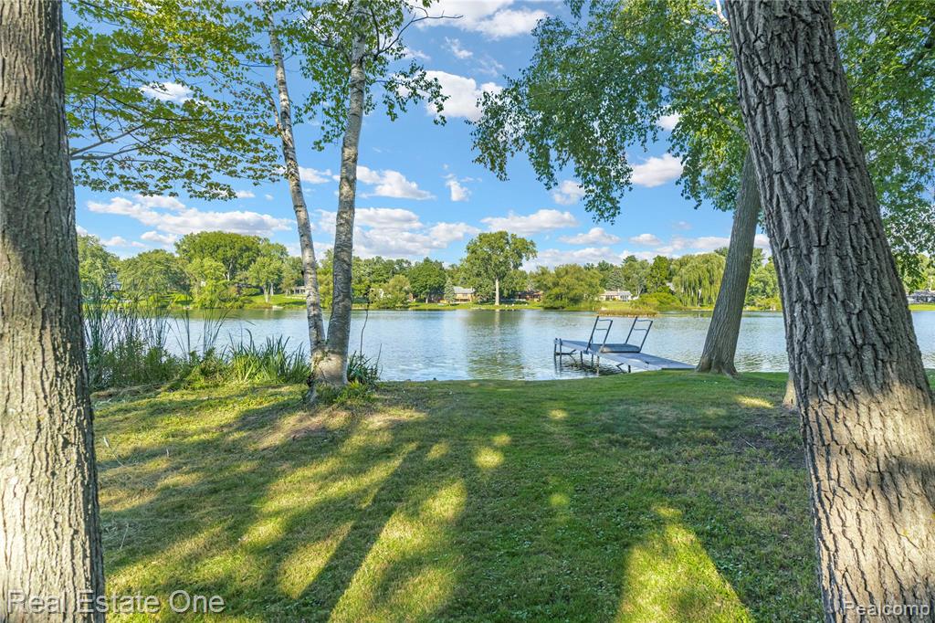 6570 Alden Drive, West Bloomfield, MI 48324 — Photo 64