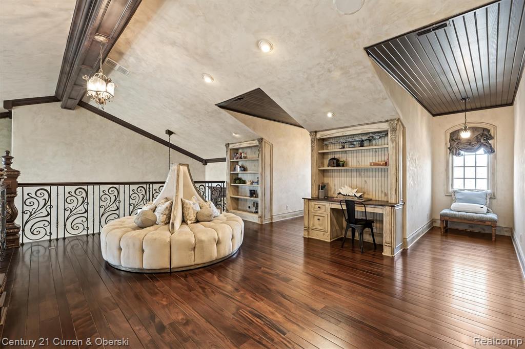 18939 Bella Vista Court, Northville, MI 48168 — Photo 43